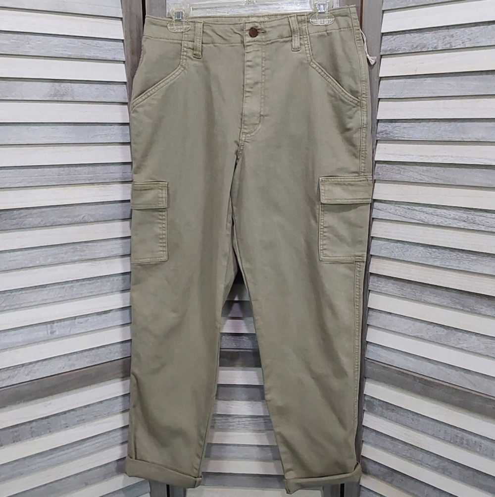 Women's High-Rise Boyfriend Cargo Pants | Universal Thread™ | 16
